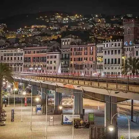 Casa Azzurra, Nel Cuore Di * Genua